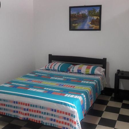 Hospedaje Santa Barbara Buga Luaran gambar
