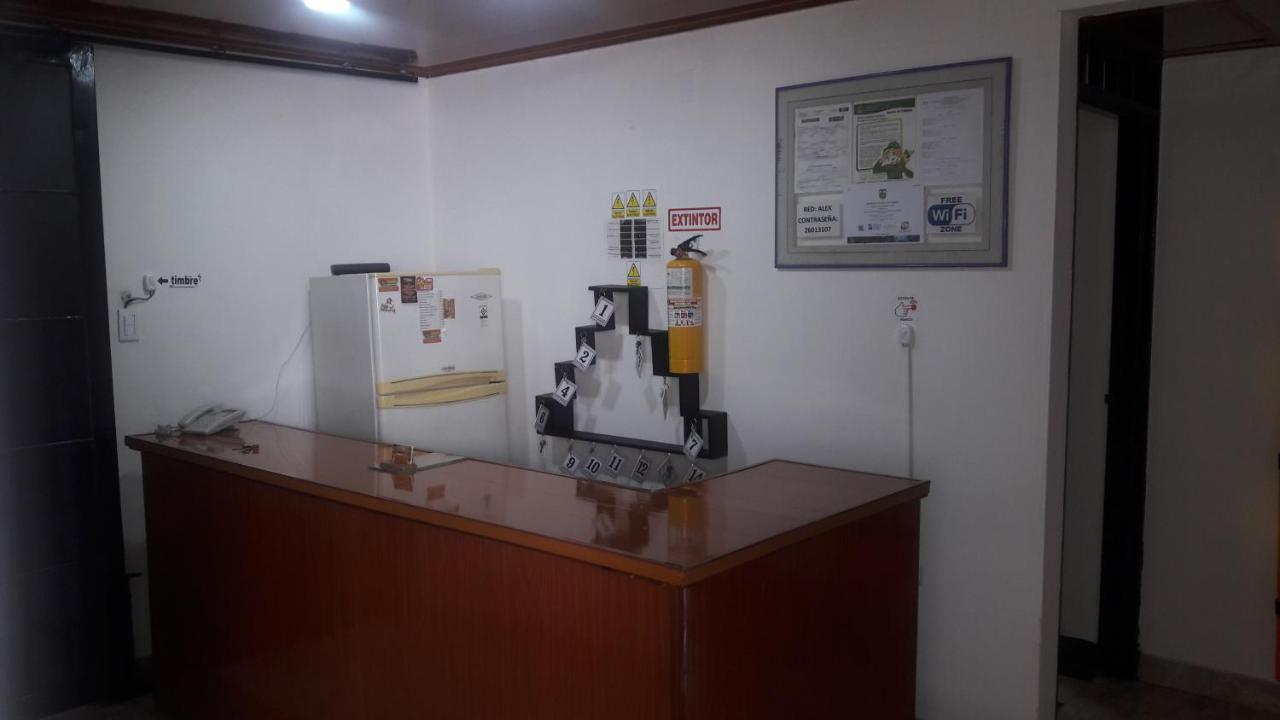Hospedaje Santa Barbara Buga Luaran gambar